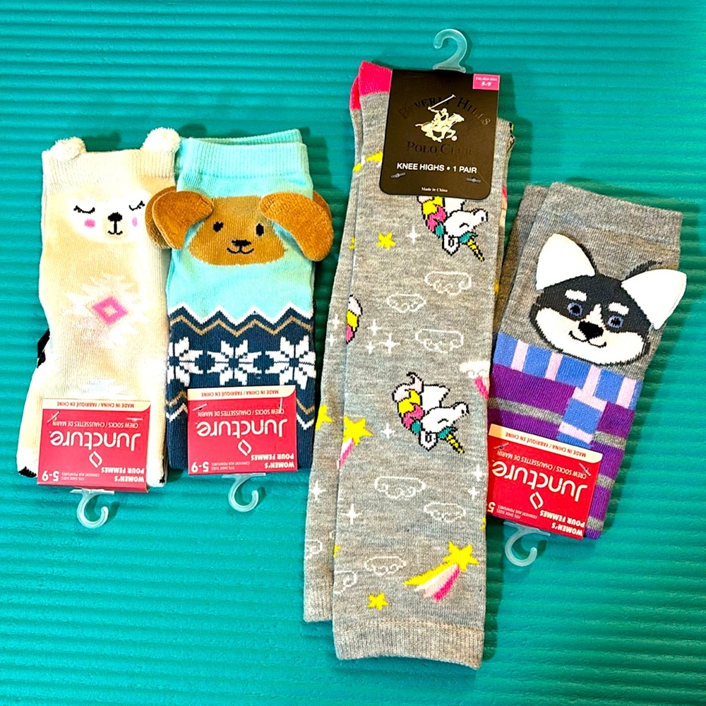 4pair of woman’s socks size range 5-9